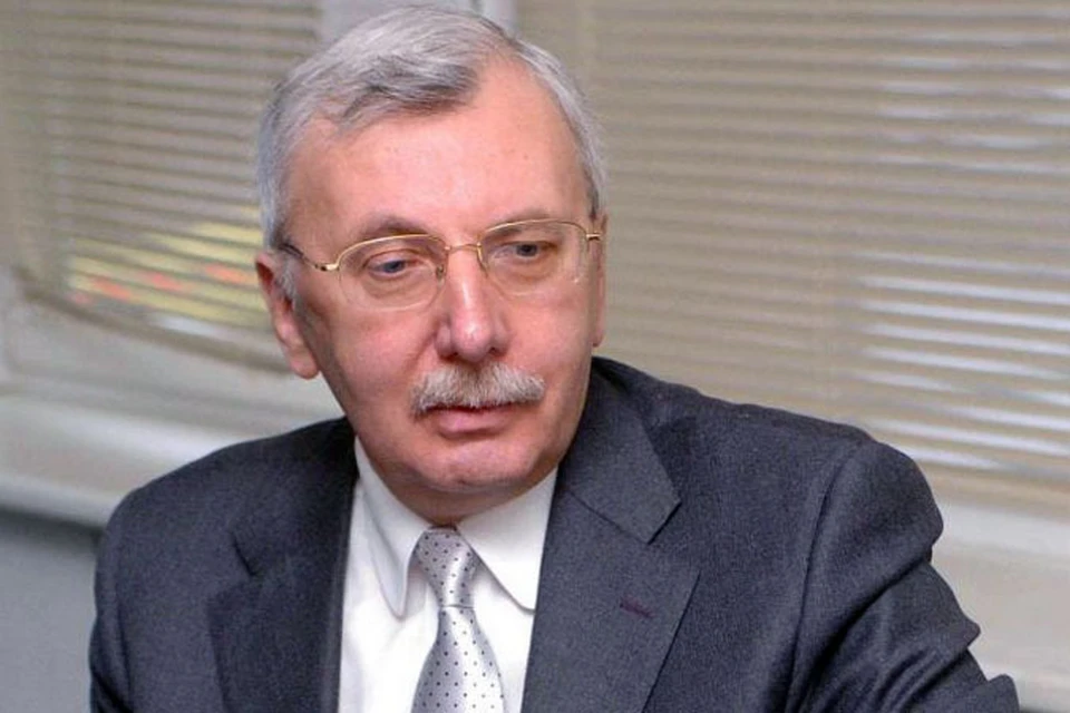 Политолог дмитрий абзалов: биография, жена, родители, национальность