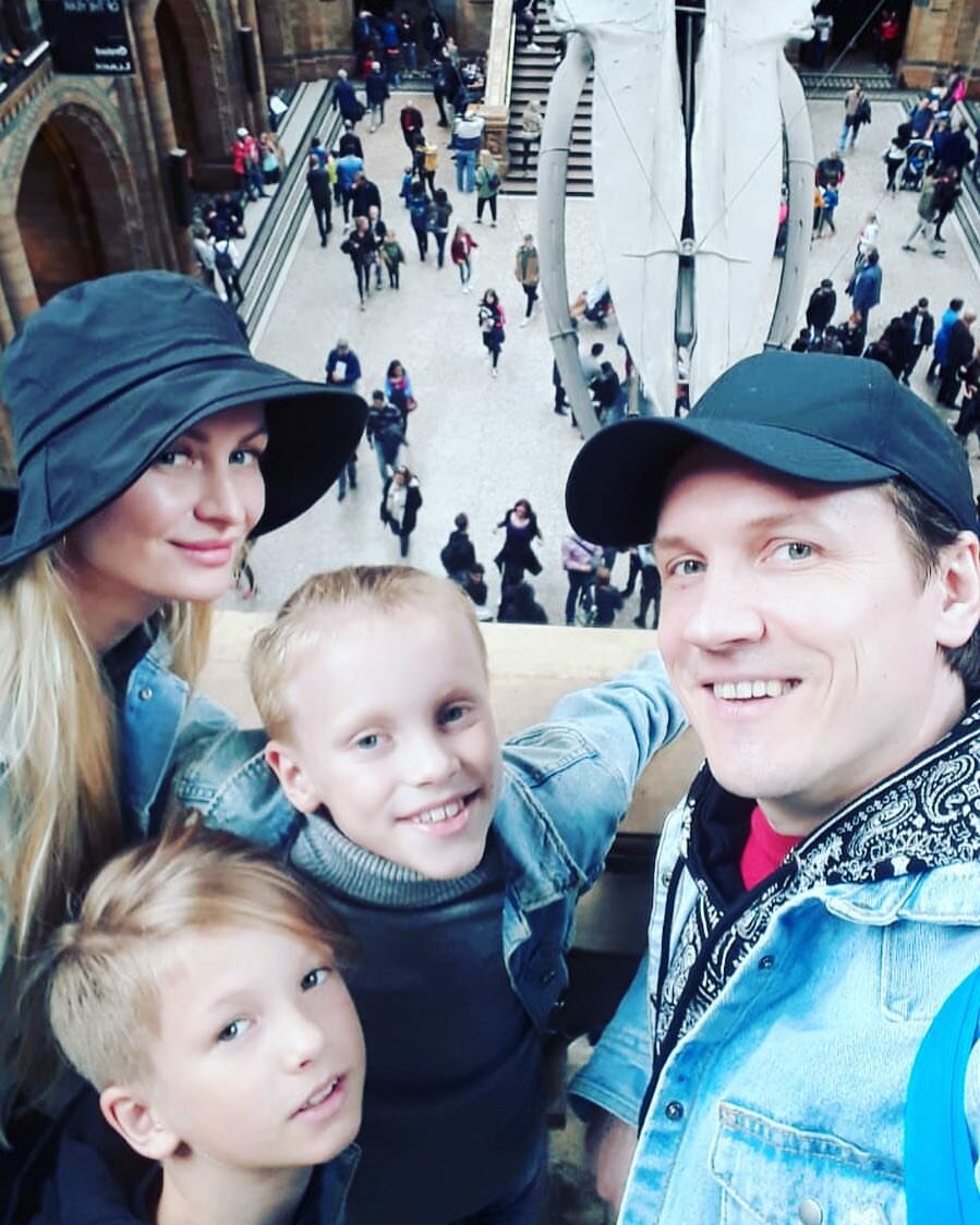 Вячеслав мясников семья фото с женой и детьми