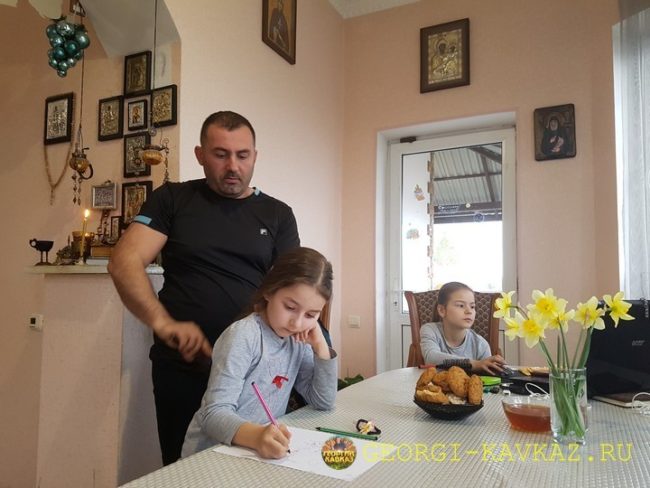 Георгий кавказ: биография и дата рождения, его жена и дети, инстаграм и фото